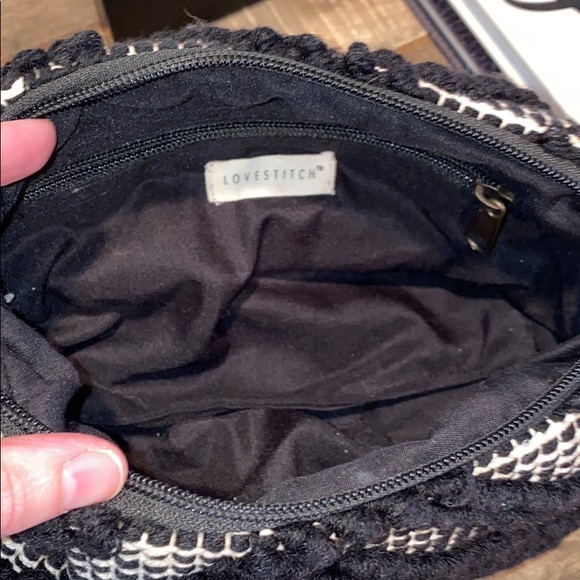 NWOT love stitch wristlet purse - Picture 4 of 8